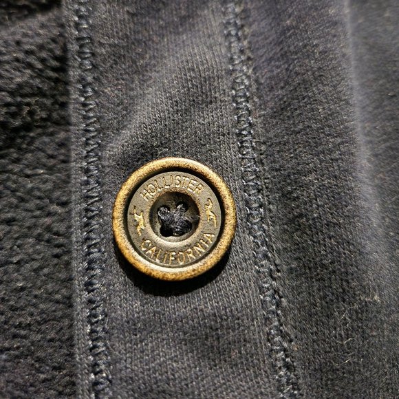 🪽 Hollister Dark Navy Blue 🪽 Long Sleeve Button Up - Picture 4 of 5